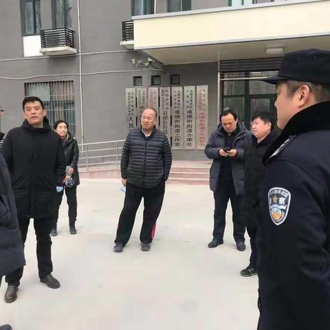 区委宣传部部长赵晨光到道德街督导疫情防控工作