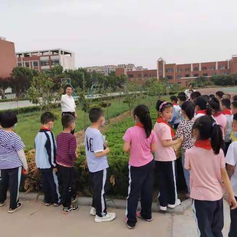 一二年级复学