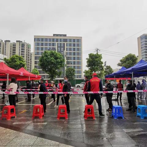 同心抗疫，捐赠物资暖人心