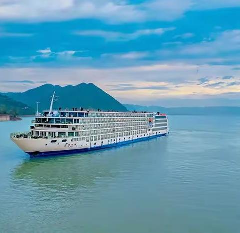 船游三峡再行宜昌、武汉、贵阳