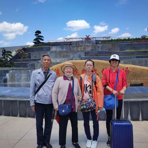 带着爸妈故地重游去临沧