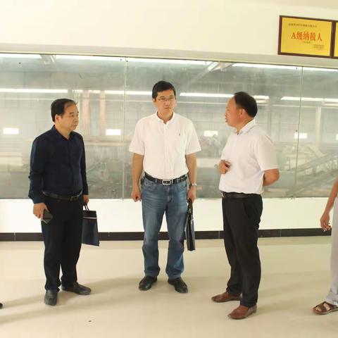 省畜牧总站到我县进行资源化利用调研