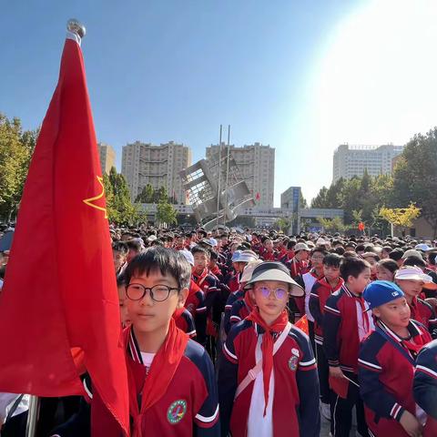 【全环境立德树人】追赶秋天，亲近大自然——寿光市建桥学校少先队户外综合实践教育活动