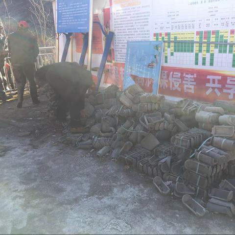 加强环境卫生整治  构建和谐新农村