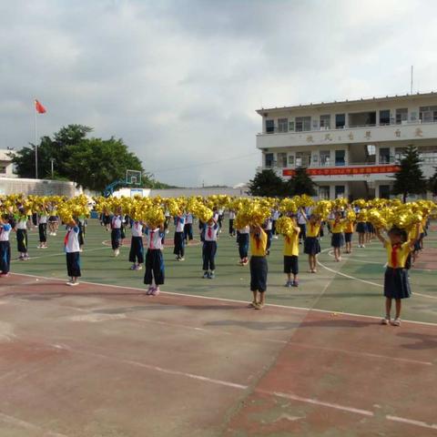 又是一年运动季 长龙学子俱欢颜---记柳州市长龙小学2018春季趣味运动会