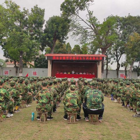 亦师亦友同训练，教官学生共苦甜——记市十六中高一栋梁组军训