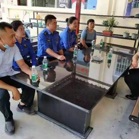 园林环卫服务中心到和平社区开展党建联建和“双报到”工作