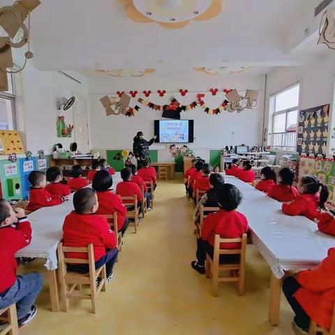 【春暖花开，重启美好🌸🌸🌸】——韦园幼儿园中一班“走进新学期，开学第一课"