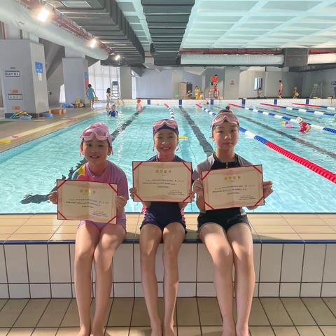 “暑”我最快乐——东港学校405班梁倾心多姿多彩的暑假