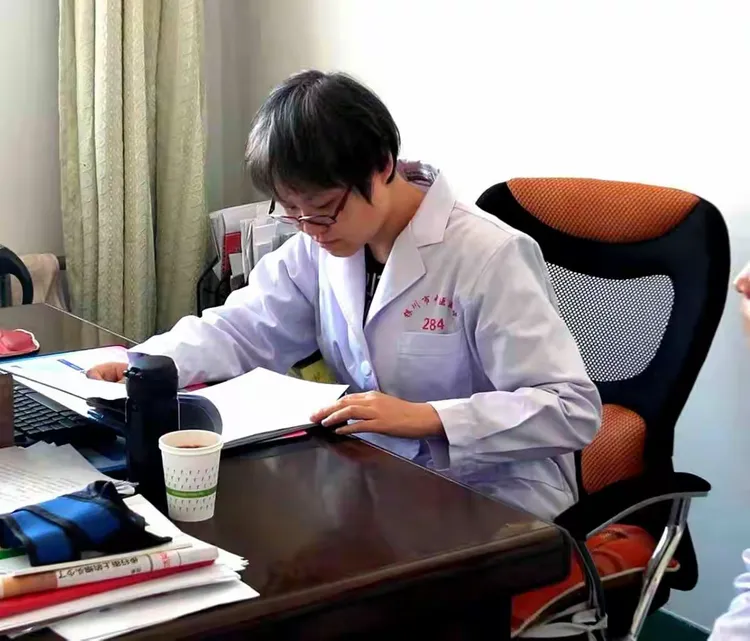 关于广安门中医院先进的医疗设备黄牛号贩子代挂的信息 关于广安门中医院先进的医疗设备黄牛号贩子代挂的信息