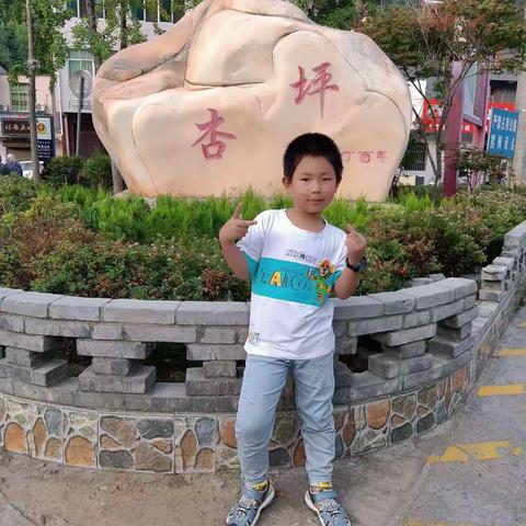 我的假期生活——城区一小一年级八班雷子棋