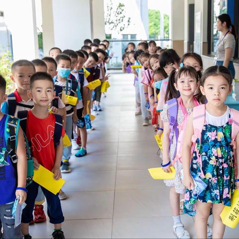 我是一年级小学生👦杨曜杰