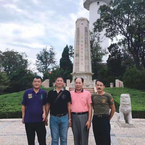 战友喜相逢，同框在山东