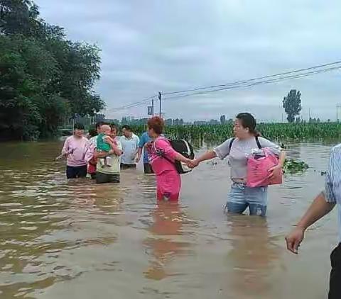 抗洪抢险之基层人社:扎根一线、奋斗一线、服务一线