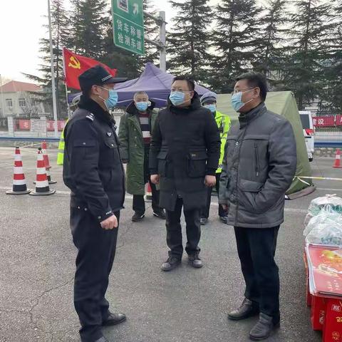 灵宝市政法委开展“迎新春过大年，防疫情不松懈，反邪教在行动”宣传活动