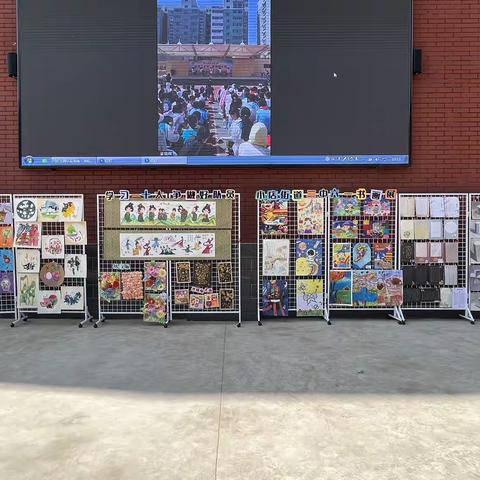 我为六一添个彩——《学习二十大 争做好队员》小店街道二中六一书画展
