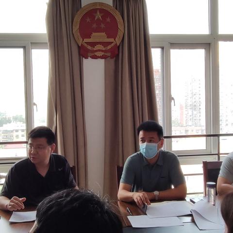 东风街道传达区委思想作风纪律整顿会议精神暨私搭乱建、违章建筑专项工作推进会