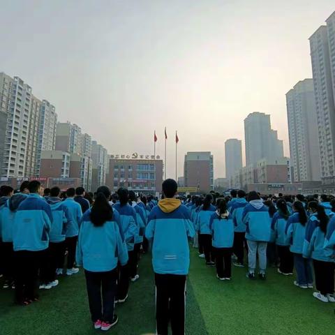 学雷锋精神，做诚信好少年！——八年级八班第四周周记