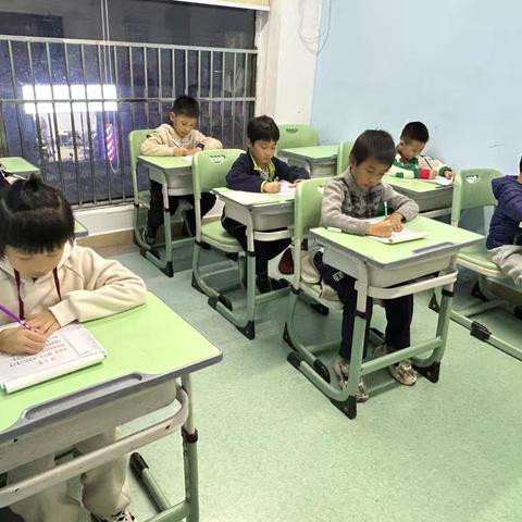 一纸一笔一童心，习字亦是习心