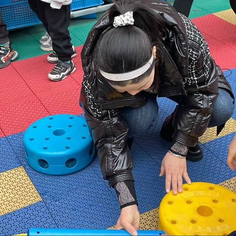 “家长助教进课堂，携手共进促成长”——现代我佳幼儿园大（2）班家长助教活动