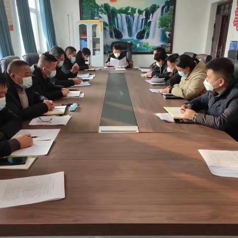 回隆镇学习贯彻县委十一届五次全会暨县委经济工作会议精神
