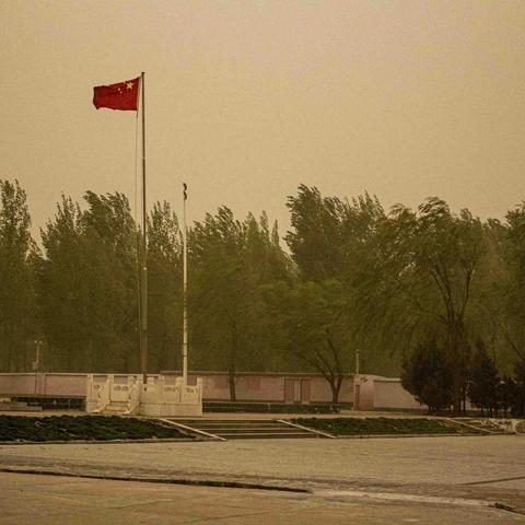 准旗四中（柴登小学）关于大风天气温馨提示