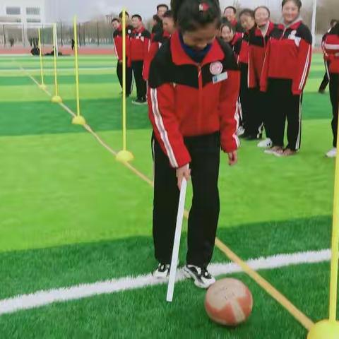 “团结合作，拼搏奋斗”信息工程系新校区师生趣味运动会