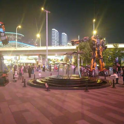 5月的天就像小孩的哭声