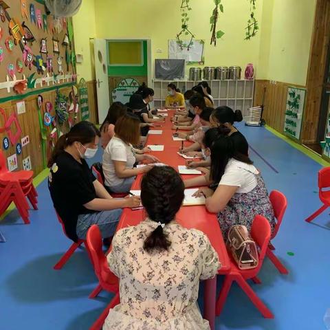 “疫期家访，让爱走动”——小天使幼儿园星星班家访实录