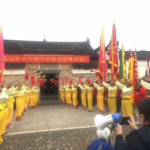 古茶场“祭茶神”省文旅厅拍摄“非遗”视频。