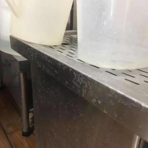 烟柜4月30日店巡场问题汇总及整改