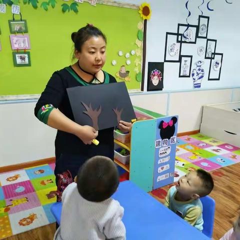 太磷幼儿园周三拖一班创意美术―《手指印画》