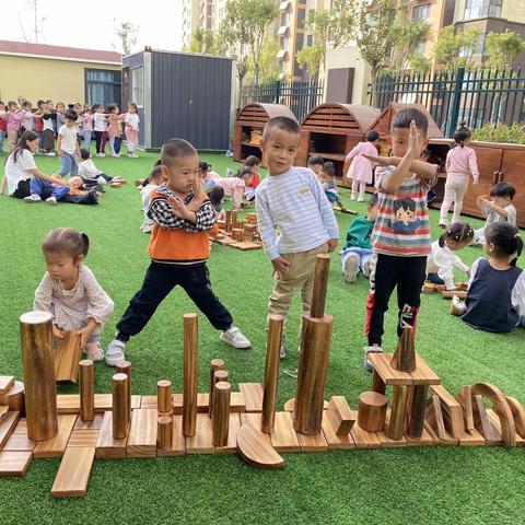 【游戏案例】小小建筑师——车站小区幼儿园小三班