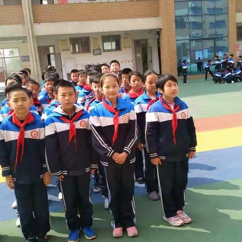 努力成长的三一班