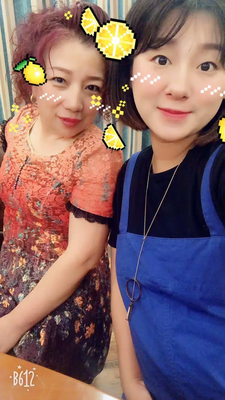 老婶和茜茜合照