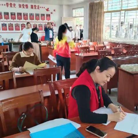 人间最美三月天， 减负增效绽新颜——荷花中心学校迎接市教学视导工作。