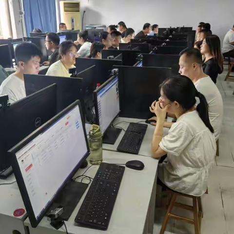 我市开展施工现场专业人员测试工作