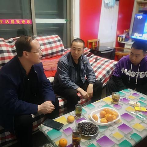 廉政家访话家风 温情廉语暖人心