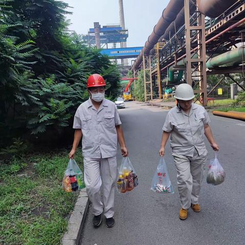 “烈日正当头，凉意渗心怀”-辽宁双鞍集团化工有限公司慰问车间一线职工
