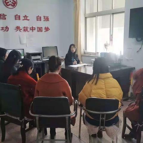 市妇联召开疫情防控专题会议