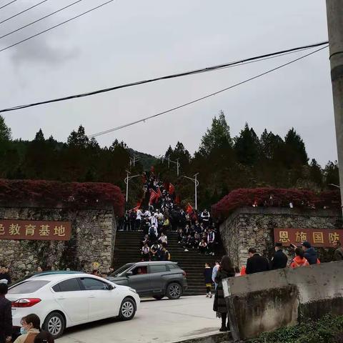 缅怀先烈   清明祭祀