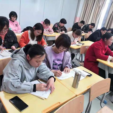 立足“双主”教学，实现教学互动