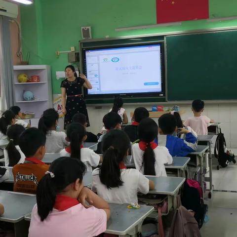 防震减灾，安全童行——第二实验小学防震应急疏散演练