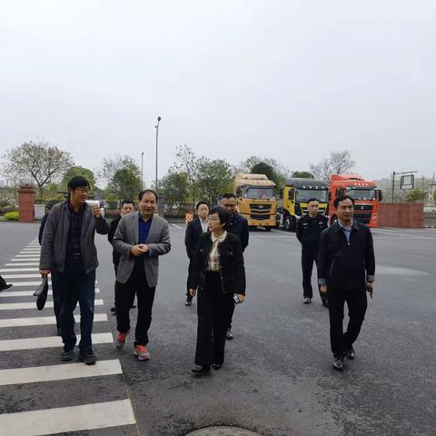 市生态环保局调研中宇车辆检测公司“一件事”改革