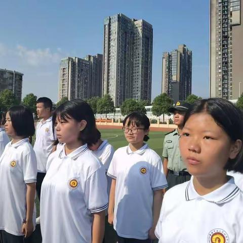 让梦想高飞—国防科大附中K2103班军训日记【结营仪式】