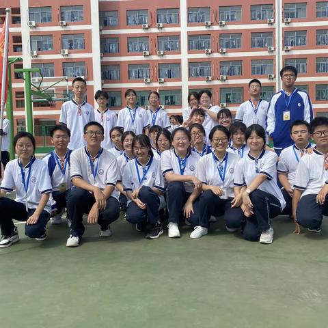 丹阳市马相伯高级中学第25届体育节暨运动会 高二（14）班