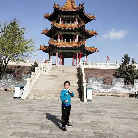 宁武实验小学二年级八班郝震宇