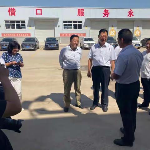 【动态】市市场监管局党组成员、副局长李学忠带队到平安街道对创建省级食品安全先进区工作进行市级验收