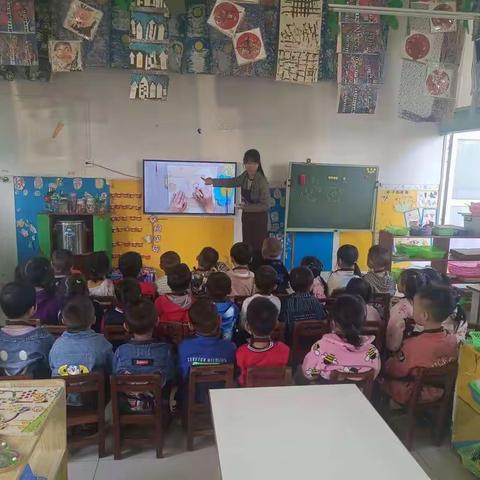 校椅镇东圩育苗幼儿园中班半个柠檬美术《中秋佳节》