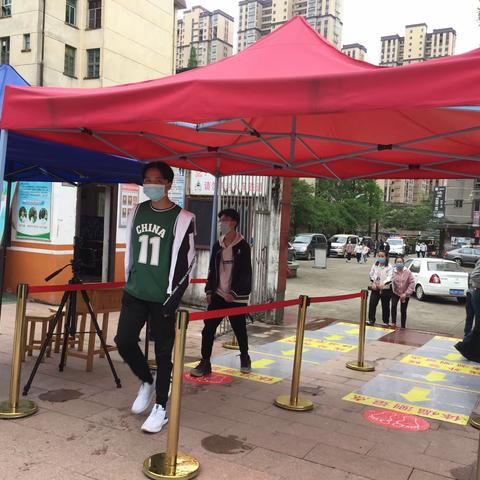 五中井然有序做好九年级开学工作